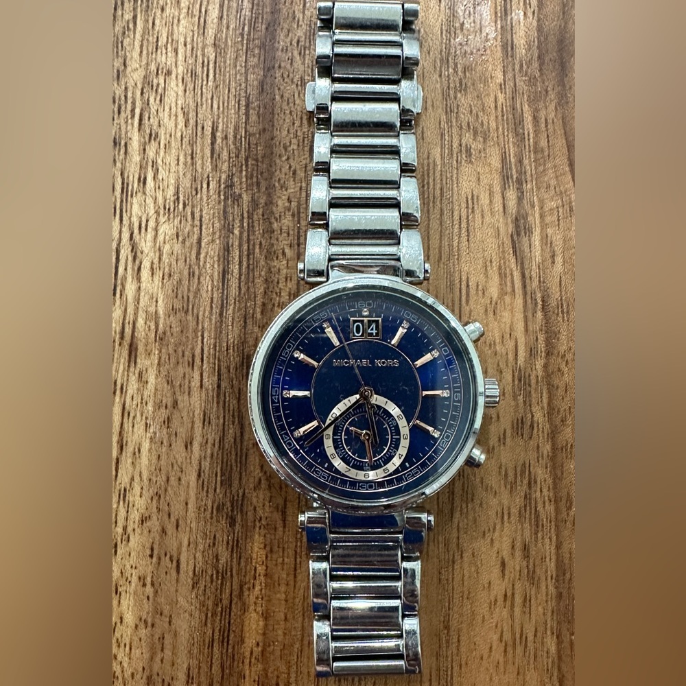 Michael Kors Women's Sawyer Chronograph Watch MK6224 - Picture 3 of 8